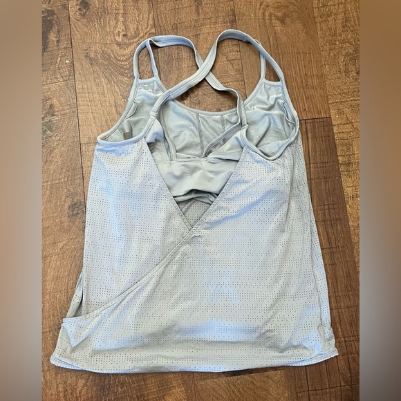 Athleta Womens Activewear tank with built in bra Sz small - Picture 5 of 11